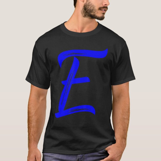 Letter E Alphabet Large Blue Graphic Initial T Shirt (Framsida)