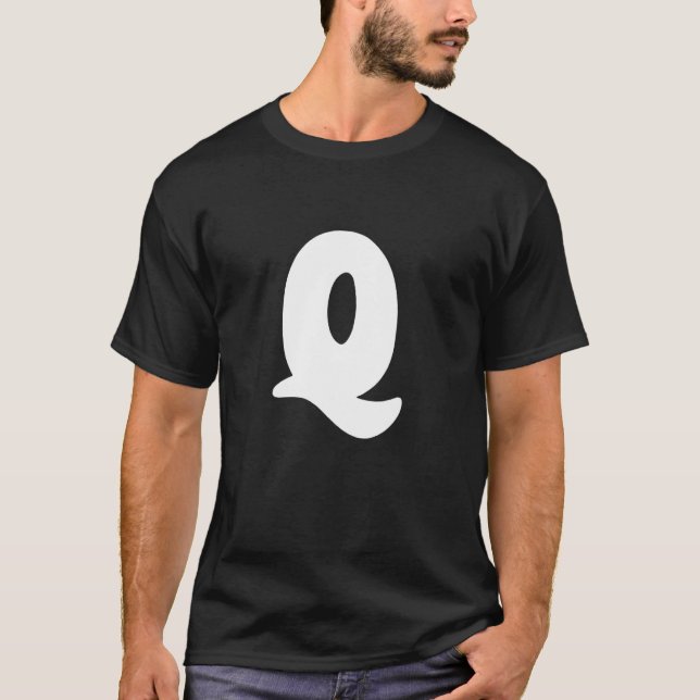 Letter Q Capital Alphabet Team Groups Costume Matc T Shirt (Framsida)