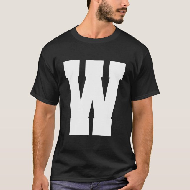 Letter W Capital Alphabet T Shirt (Framsida)