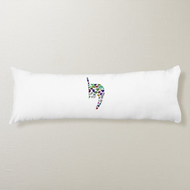 Letter 'YOD' made with Gems in All Colors Kroppskudde (Framsidan)