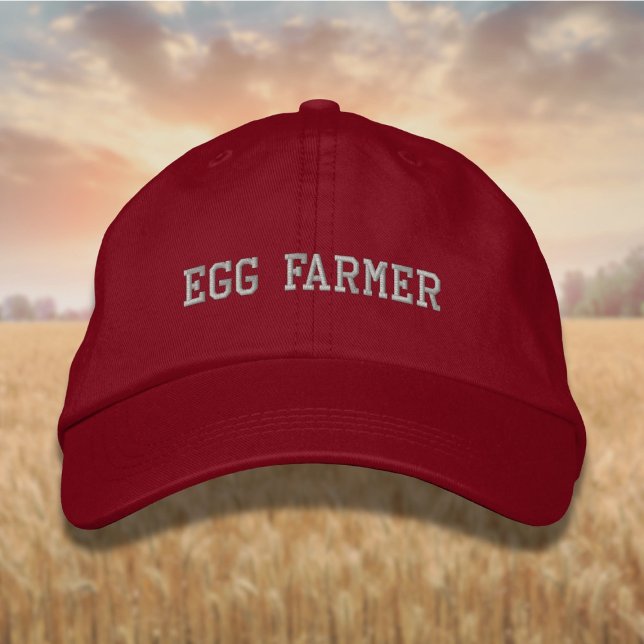 Lettering Egg Farmer i Silver Broderad Keps (Skapare uppladdad)