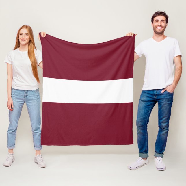 Lettland flagga fleecefilt (På plats)