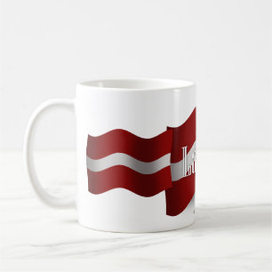 Lettland som vinkar flagga kaffemugg