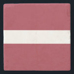 Lettlands flagga stenunderlägg<br><div class="desc">Lettlands patriotiska flagga.</div>