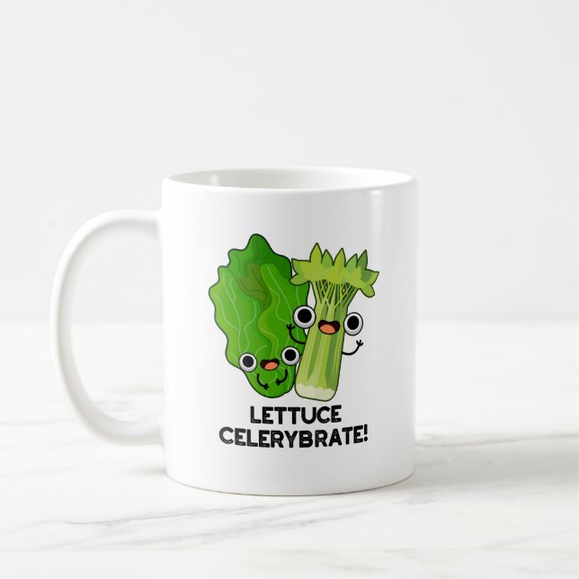 Lettuce Celerybrate Funny Veggie Pun Kaffemugg (Vänster)