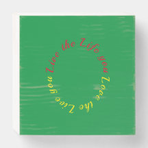 Lev ditt kärlek-träboxstecken