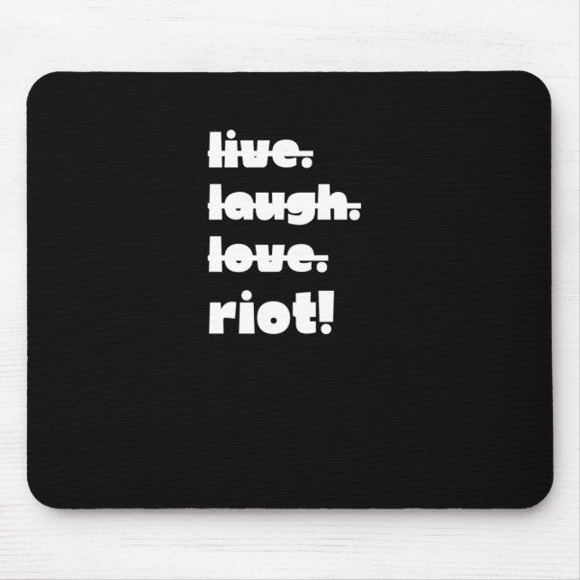 Lev. Laugh. Kärlek. Riot! Protest Gear-activist Ap Musmatta (Framsidan)