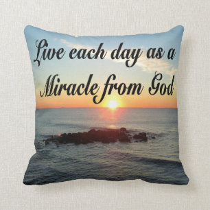 LEVA VARJE DAG SOM EN MIRACLE FRÅN GOD KUDDE