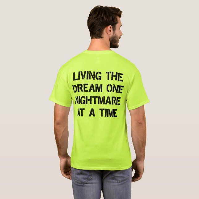 Levande drömmaren i taget t shirt (Hel baksida)