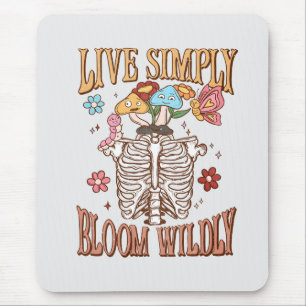 Levande enkelt, Bloom Wilely - Skeleton och svampa Musmatta