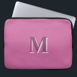 levande fast rosa monogram laptop fodral<br><div class="desc">levande solid rosa monogram laptop sleeve. Hex färg kod #CB649C</div>