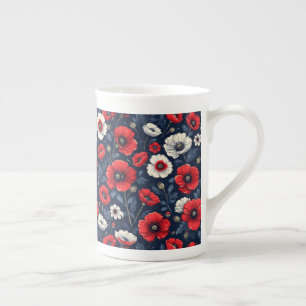 Levande röda och vita vallmoväxter benporslin mugg
