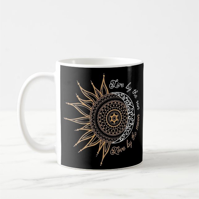 Levande vid Sol Kärlek av Måne Cute Boho Hippie Kaffemugg (Vänster)