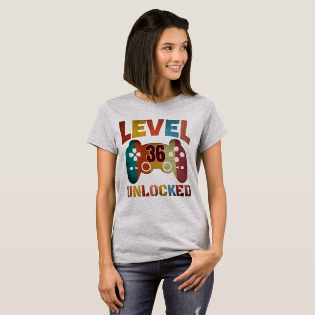 LEVEL 36 UPPLÅST T-Shirt (Hel framsida)