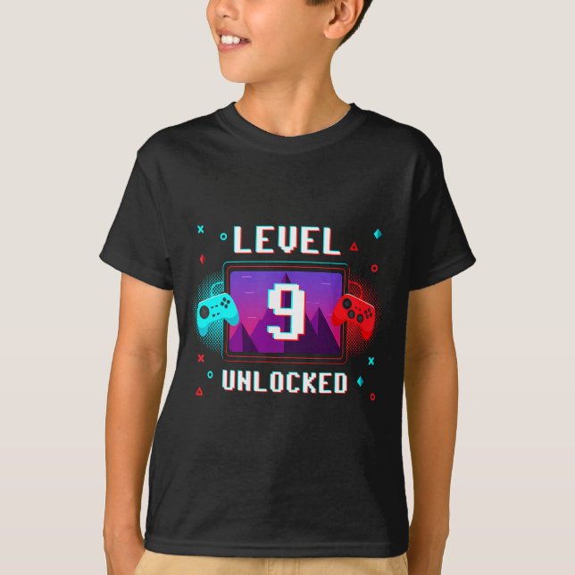 Level 9 Unlocked Video Gamer Funny 9th Birthday Bo T Shirt (Framsida)
