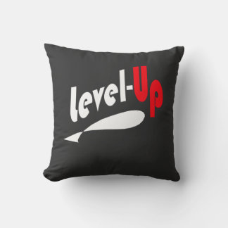 Level-Up Black throw pillow Kudde