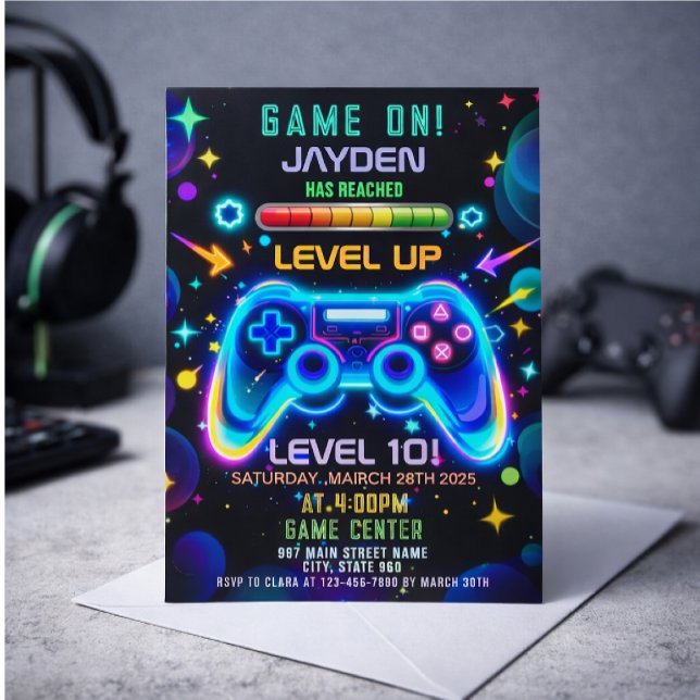 Level Up Gamer Födelsedagsinbjudan – Neon Game Inbjudningar (Skapare uppladdad)