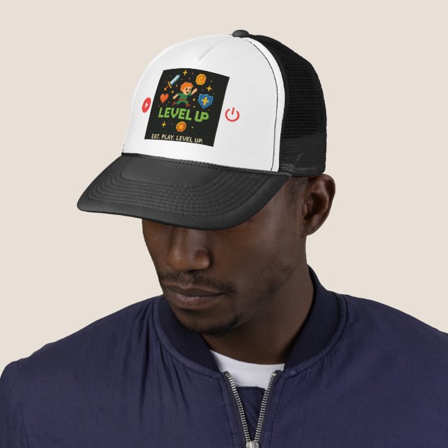 Level Up Gamer Trucker Hat – Pixel Retro Style Keps (In Situ)
