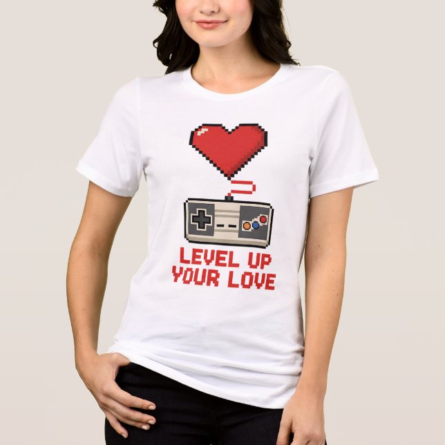 Level Up Your Love, Retro Pixel Gaming Design T Shirt (Framsida)