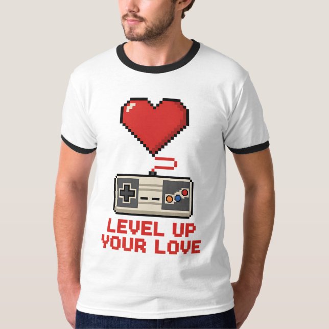 Level Up Your Love, Retro Pixel Gaming Design T Shirt (Framsida)