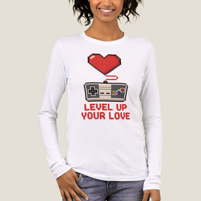 Level Up Your Love, Retro Pixel Gaming Design T Shirt (Framsida)