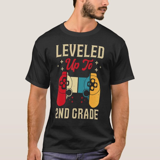 Leveled Up To 2nd Grade Gamer Back To School First T Shirt (Framsida)