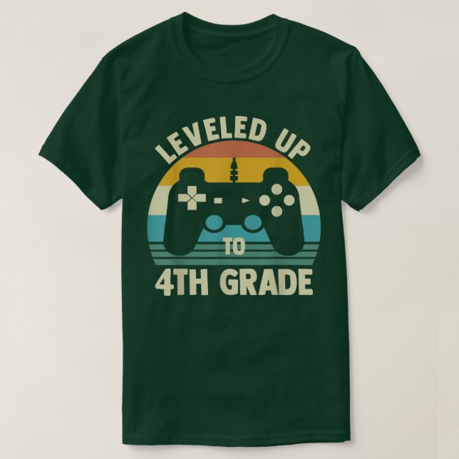 Leveled Up To 4th Grade Back To School Video Game  T Shirt (Design framsida)