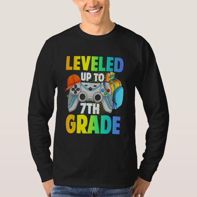 Leveled Up To 7th Grade Video Gamer Back To School T Shirt (Framsida)