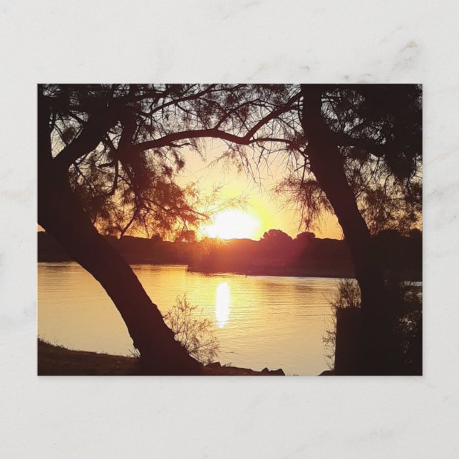 Lever de soleil sur La Grande Motte - Frankrike Vykort (Framsida)