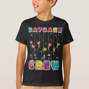Leverantör av daghemsanställda ger undervisningspr t shirt