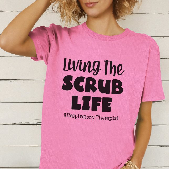 Leverar Sjukhuslivet Andningsterapeut T Shirt (Living the Scrub Life Respiratory Therapist Tshirt)