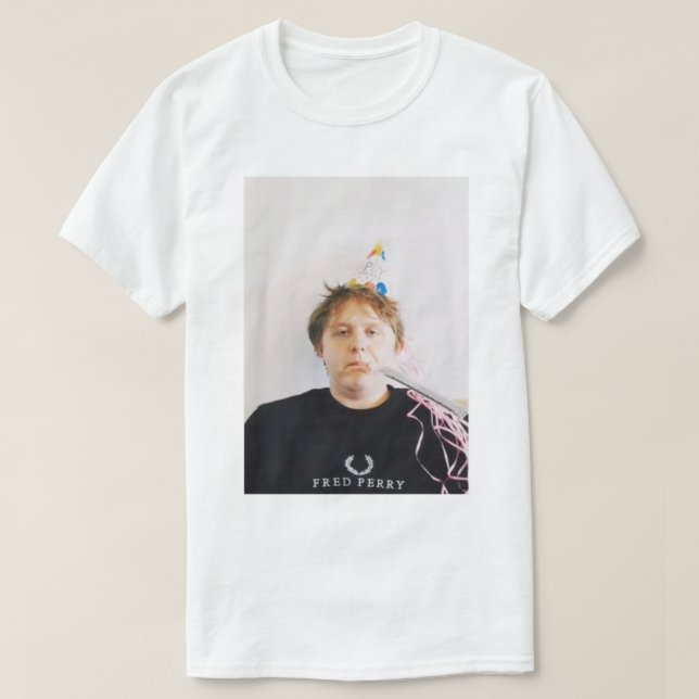 Lewis Capaldi - Birthday Hat T Shirt (Design framsida)
