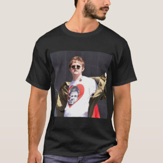 Lewis Capaldi med Noel T Shirt