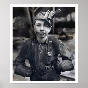 Lewis Wickes Hine - porträtt av pimplar pojken Poster