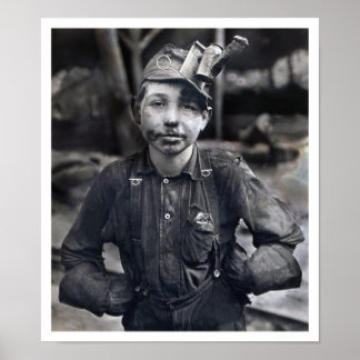 Lewis Wickes Hine - Porträtt vid Tipple Boy Poster