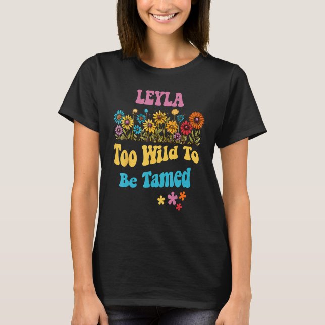 LEYLA Namn Cute Retro Girls WildblommLEYLA Namn T Shirt (Framsida)