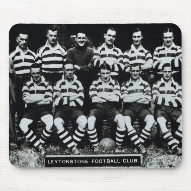 Leytonstone fotbollklubb, c.1935 musmatta (Framsidan)