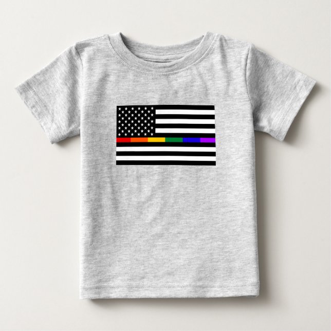LGBTQ American Flagga T Shirt (Framsida)