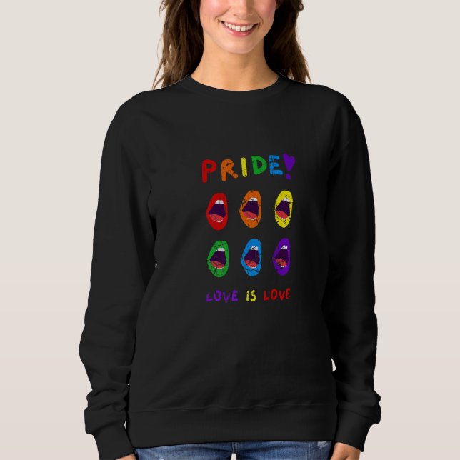 LGBTQ Equality Pride Love Is Love Rainbow Design G T Shirt (Framsida)