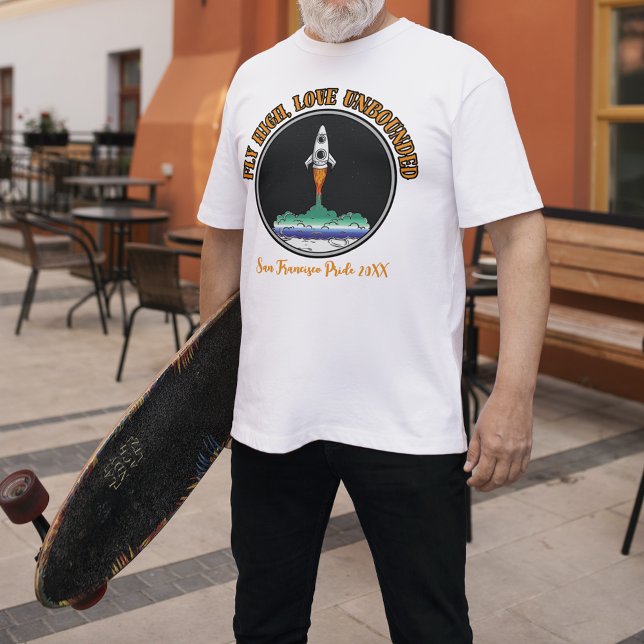 LGBTQ Gay Flagga, Fly High, Kärlek Obegränsat T Shirt (Skapare uppladdad)