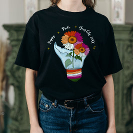 LGBTQ Lesbisk Flagga Solblommor i en lätt lampa T Shirt