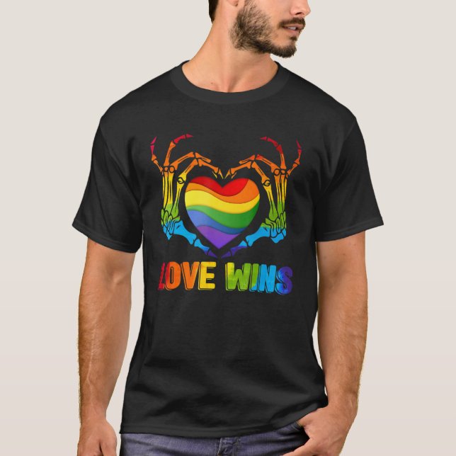 LGBTQ Love Wins Gay Pride LGBT Ally Skeleton Rainb T Shirt (Framsida)