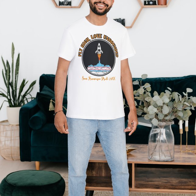 LGBTQ Transgender Flagga, Fly High, Kärlek utan gr T Shirt (Skapare uppladdad)