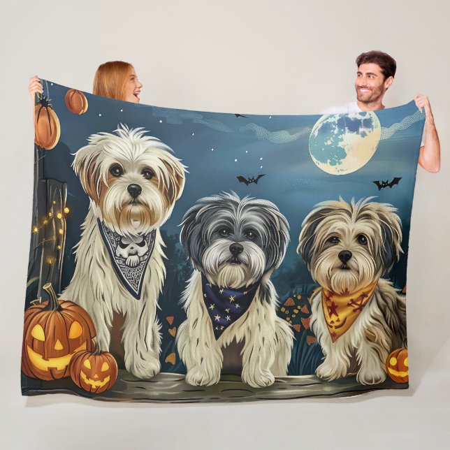 Lhasa Apso Halloween Spooky Fleecefilt (På plats)