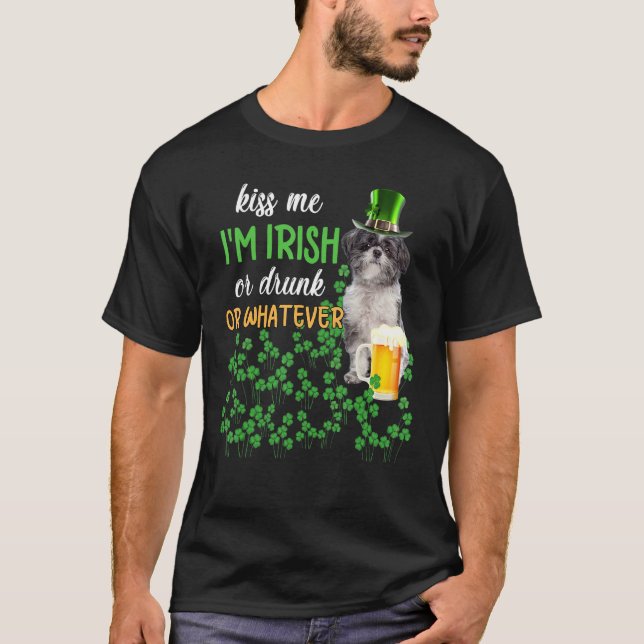 Lhasa Apso Kiss Jag är irländare eller Spelar inge T Shirt (Framsida)