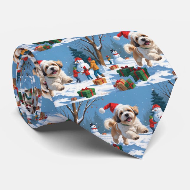 Lhasa Apso springer i snö med julhatt Slips (Rullad)