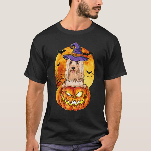 Lhasa Apso Witch Pumpkin Halloween Hund T Shirt (Framsida)