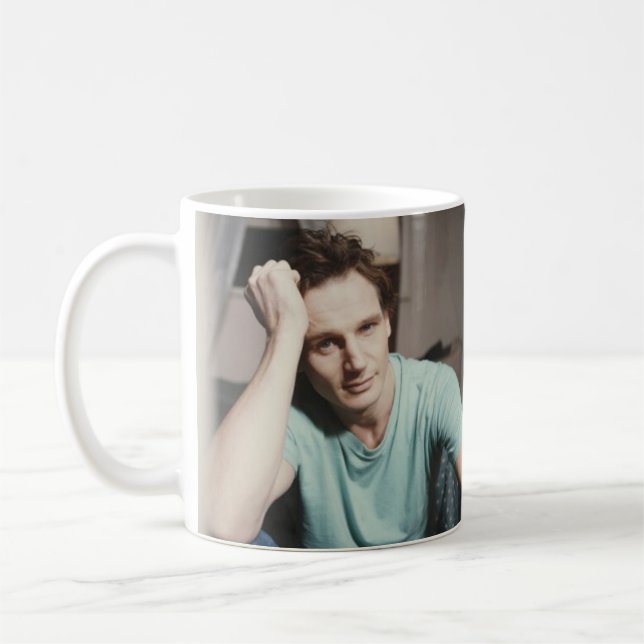 liam neeson young kaffemugg (Vänster)