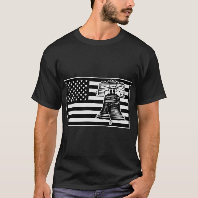 Liberty Bell Flagga © FB @ #USAPatriotGraphics T Shirt (Framsida)