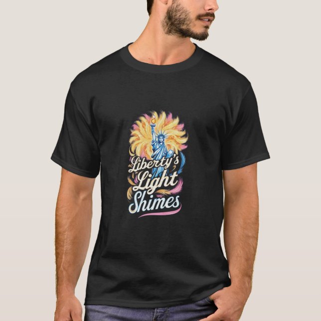 Liberty's Light Shines - Freedom and Justice T Shirt (Framsida)